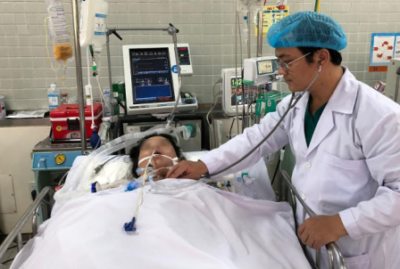Liên tiếp 3 trẻ tử vong vì mẹ bị tiền sản giật - 2 Sau hơn 10 ngày điều trị, sức khỏe chị Mỹ Th. có cải thiện nhưng tiên lượng còn dè dặt