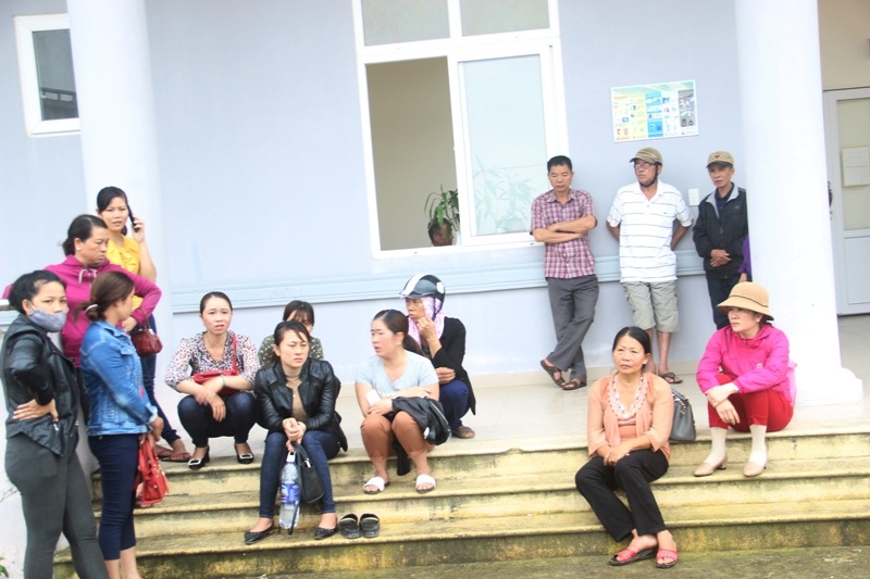 Phát hiện con lạnh ngắt vài tiếng sau sinh mổ - 1 Phát hiện con lạnh ngắt vài tiếng sau sinh mổ - 1