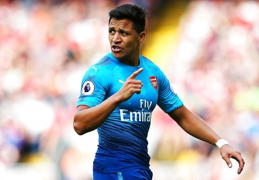 Alexis Sanchez nổi điên, không muốn thi đấu cho Arsenal - 1 Sanchez rất thất vọng vì không thể rời Arsenal