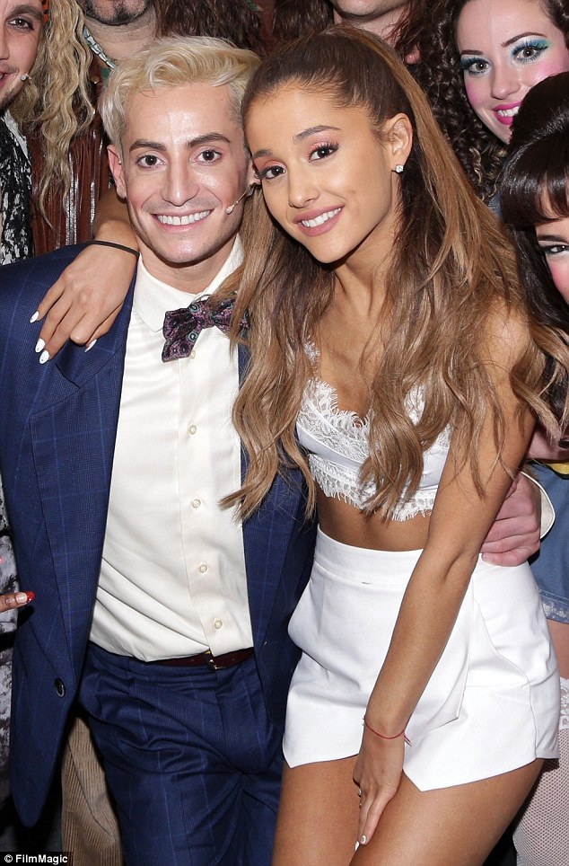 Nỗi khổ của những nghệ sĩ sống trong cái bóng của anh chị em ruột - 8 Nam ca sĩ - vũ công Frankie Grande (34 tuổi - trái)