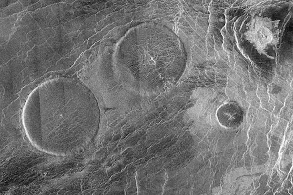 Lý do Sao Kim không có nhiều hoạt động núi lửa? - 1 Lý do Sao Kim không có nhiều hoạt động núi lửa? - 1