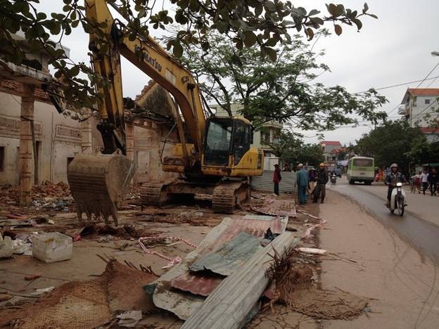 Vụ sập công trình khiến nhiều người bị thương: Chủ đầu tư nói gì? - 2 Thời điểm tháo dỡ, đơn vị thi công đã không đảm bảo an toàn lao động