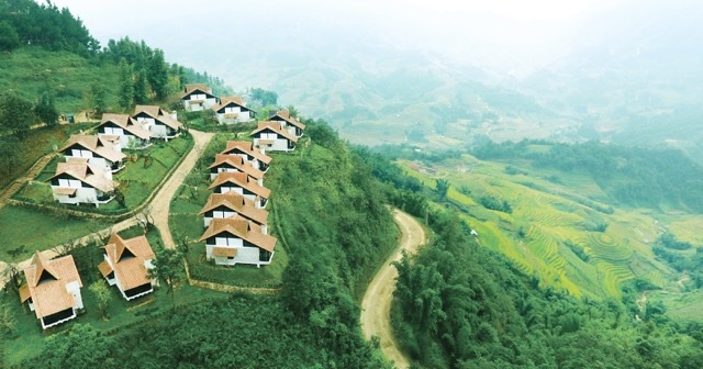 
Khu nghỉ dưỡng 5 sao Sapa Jade Hill mang đậm bản sắc dân tộc tại Sapa với tổng vốn đầu tư 2.000 tỷ đồng.
