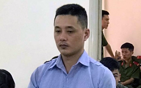 Hà Nội: Tử hình kẻ sát hại tân sinh viên ngay trước ngày nhập trường - 2 Bị cáo Trường tại phiên xử ngày 25/8.
