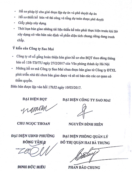 Vì sao chủ đầu tư trì hoãn bàn giao đầy đủ hồ sơ cụm nhà chung cư 229 Phố Vọng? - 7
Biên bản bàn giao giữa Công ty Sao mai và đại diện Ban quản trị toà nhà.