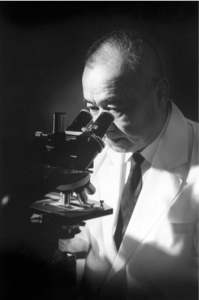 Công ty Yakult VN mở đợt tuyển dụng lớn nhất trong năm - 2
Giá sư Minoru Shirota – Người sáng lập Yakult