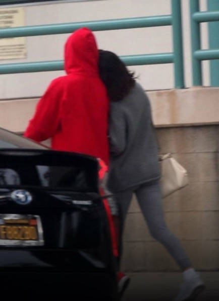 Selena Gomez và Justin Bieber tiếp tục bị bắt gặp cùng nhau - 12 Selena Gomez và Justin Bieber tiếp tục bị bắt gặp cùng nhau - 12