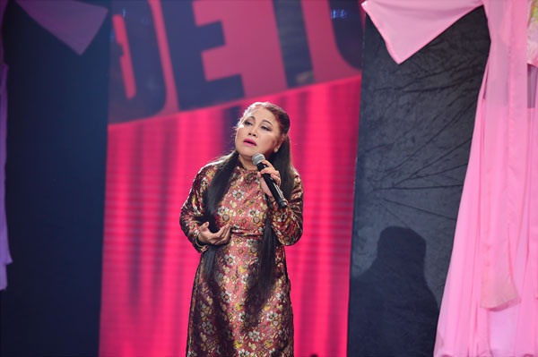 Siu Black: “Việt Hương chỉ là bình luận viên, không phải là giám khảo” - 2 Siu Black không ngại ngần việc học hỏi các HLV nhí về hát, biểu diễn cải lương.