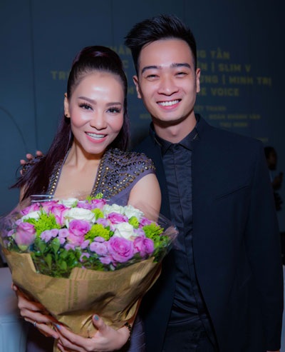 Slim V sụt gần 4kg vì sáng tác ca khúc cho Thu Minh - 1 Slim V là người sáng tác ca khúc chủ đề liveshow của Thu Minh.