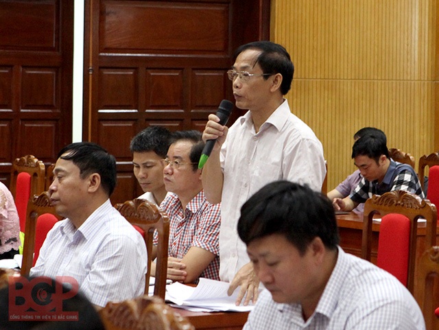 Quan sai phạm, tiêu cực, xin đừng rút kinh nghiệm để luân chuyển, bổ nhiệm! - 3
Ông Nguyễn Văn Tuyến - Phó Giám đốc Sở TN&MT tỉnh Bắc Giang.