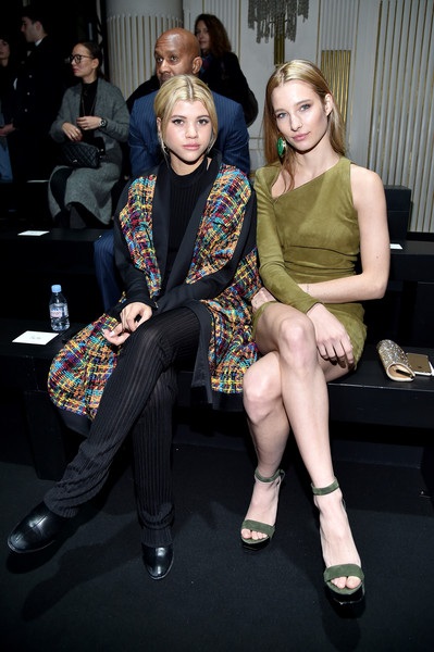 
Sau đó ít ngày, con gái danh ca Lionel Richie sang Pháp dự tuần lễ thời trang Paris
