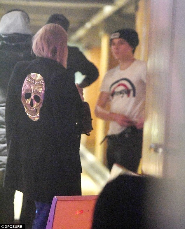 
Cặp đôi trẻ đã có những giờ phút thư thái bên nhau
