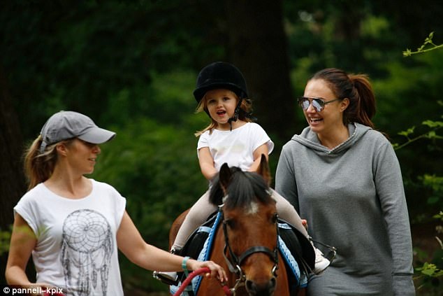 Cháu gái cực đáng yêu của tỷ phú F1 - 6
Tamara chia sẻ cô yêu chiều con gái hết mực và hầu như không hề xa con từ khi con chào đời