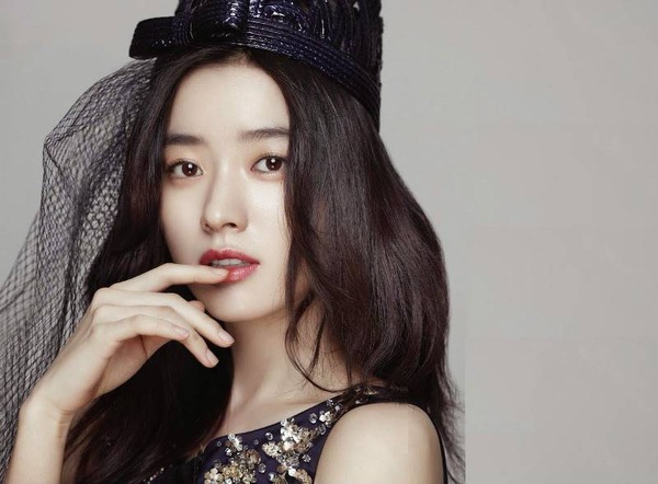 Những sao nữ sở hữu gương mặt đẹp nhất Hàn Quốc - 6
15 – Han Hyo Joo