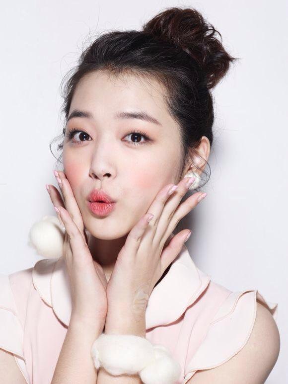 Chia tay bạn trai 2 tháng, Sulli đã tìm được người mới - 4 Chia tay bạn trai 2 tháng, Sulli đã tìm được người mới - 4