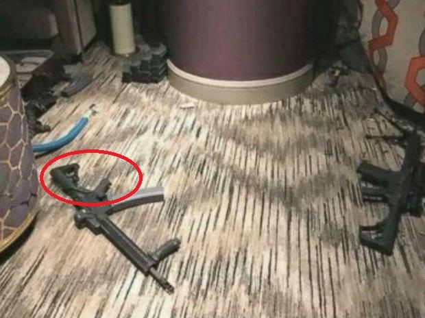 Hiệp hội Mỹ kêu gọi cấm thiết bị “độ” súng sau vụ thảm sát ở Las Vegas - 2
Nghi phạm Stephen Paddock đã cải biến súng bằng thiết bị báng súng đẩy. (Ảnh: Telegraph)