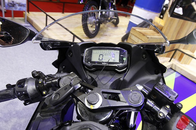 Suzuki GSX-R 150 có giá bán 74,9 triệu đồng - 3 Suzuki GSX-R 150 có giá bán 74,9 triệu đồng - 3