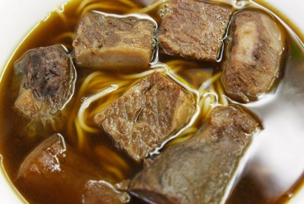 Những miếng thịt bò được nhập khẩu từ loại tốt nhất thế giới, chế biến công phu