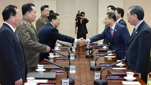 
Một cuộc đàm phán quân sự giữa Hàn Quốc và Triều Tiên. (Ảnh: BBC)
