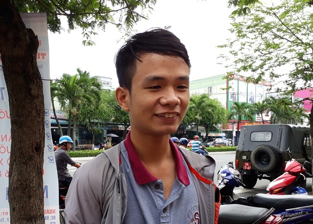 Đề thi tiếng Anh vừa tầm - 22
Thí sinh Bùi Tấn Hào cho biết, bài thi môn Anh văn em chắc chắn đạt điểm 8. (Ảnh: Phạm Tâm)
