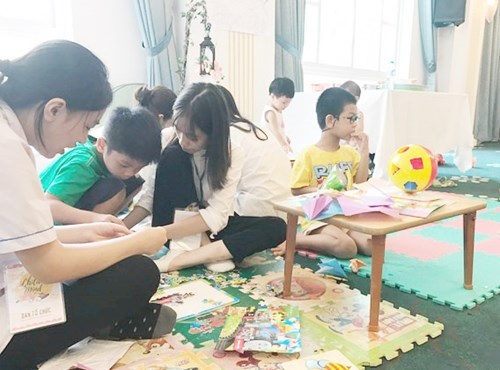 Trẻ tăng động: Dạy dỗ sao cho hiệu quả? - 1 Trẻ tăng động: Dạy dỗ sao cho hiệu quả? - 1