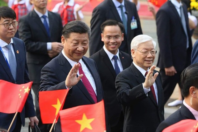 Tuyên bố chung Việt Nam - Trung Quốc: “Sự phát triển của nước này là cơ hội của nước kia” - 2 Lãnh đạo cấp cao hai Đảng, hai nước đặc biệt là Lãnh đạo cao nhất duy trì tiếp xúc thường xuyên có vai trò định hướng quan trọng đối với việc phát triển quan hệ song phương