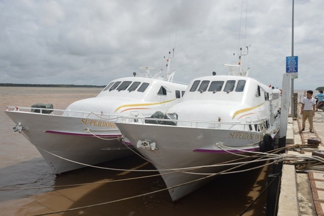 Công tác ứng phó bão số 16 là cuộc diễn tập nghiêm túc - 3
Nhiều tàu, thuyền ở Sóc Trăng đã được neo đậu chắc chắn trước cơn bão số 16. (Ảnh: Bạch Dương)