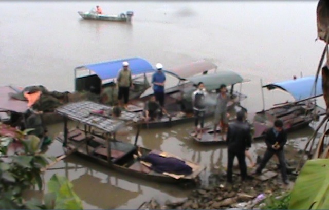 Tàu vỏ sắt đâm thuyền gỗ, một phụ nữ tử vong - 1 Khu vực sông Đào nơi xảy ra vụ va chạm