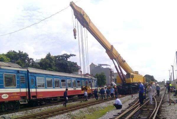 Hà Nội: Tàu khách lại trật bánh khi vào ga Yên Viên - 1 Tàu khách từ Lào Cai về Hà Nội lại bị trật bánh khi vào ga Yên Viên (ảnh minh họa)