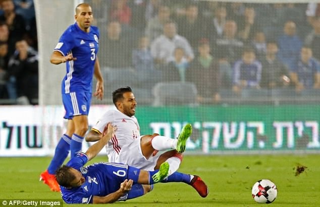 Tây Ban Nha và Italia chiến thắng ở lượt cuối vòng loại World Cup 2018 - 5
Pedro cũng chơi đầy năng nổ trong lần hiếm hoi được đá chính ở đội tuyển quốc gia