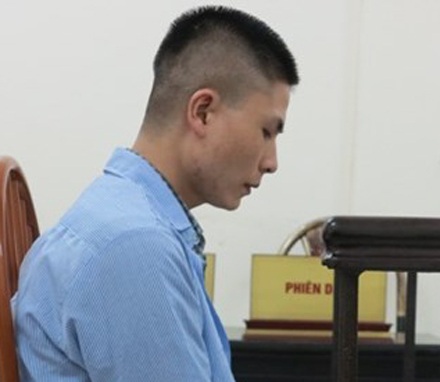 Cao thủ trộm Nguyễn Văn Tuân, thuê thợ sửa khóa mở cửa gia đình nạn nhân để lấy đi số tiền vàng hơn 600 triệu đồng.