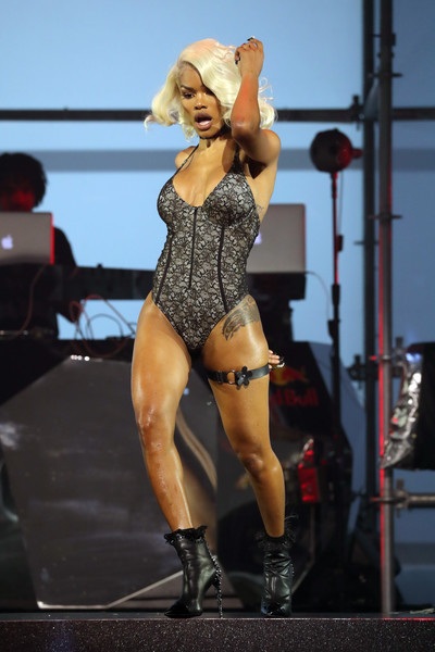 Dàn người đẹp bốc lửa dự show của Philipp Plein - 18