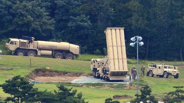 Mỹ triển khai radar bao trùm toàn bộ Triều Tiên - 1 Hệ thống THAAD được triển khai tại sân golf ở Seongju, Hàn Quốc (Ảnh: AP)