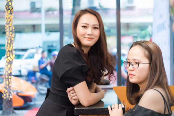 Sau khi Ngọc Thạch hạ sinh quý tử (tên gọi thân mật là Ricky) vào năm 2015, hiện tại bé đã cứng cáp và hơn 2 tuổi, cô chính thức quyết định lấn sân vào con đường kinh doanh.