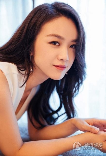 Mỹ nhân “Sắc, Giới” cuốn hút với nụ cười “ngọt lịm” - 11
Sau khi bị cấm xuất hiện tại trên truyền hình Trung Quốc vì bộ phim Sắc, Giới, Thang Duy tìm kiếm cơ hội lập nghiệp tại Hồng Kong và một số quốc gia châu Á lân cận. Trên thế giới, cái tên Thang Duy thực sự rất hot.