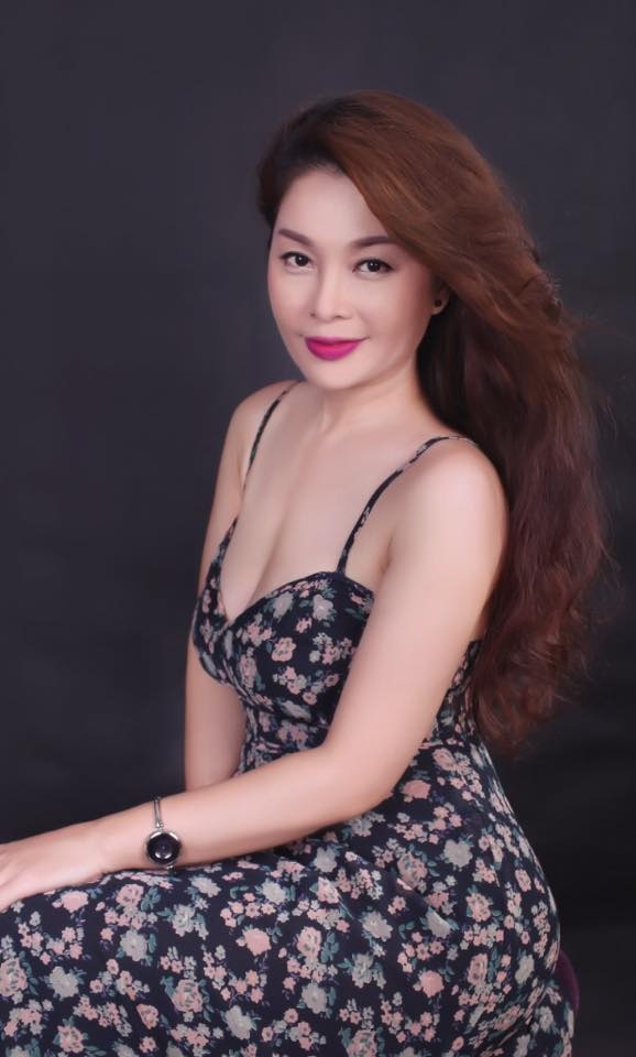 Diễn viên đanh đá nhất màn ảnh Việt chia sẻ sóng gió trong hôn nhân - 3 Thanh Tú ngoài đời sắp lên chức bà ngoại.