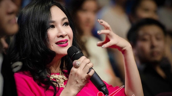 Showbiz Việt “nổi bão” trước những lời chê “rát mặt”! - 1 Thanh Lam gây bão với phát ngôn về nghệ sĩ ít trau dồi mà chỉ mải mê đánh bóng hình ảnh.