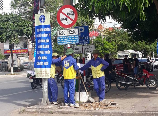 Vụ tài xế kiện công an TP Vinh: Bác kháng cáo của tài xế - 3 Tháng 6//2017, các biển báo 106b theo quyết định số 10 trên 75 tuyến đường ở TP Vinh đã được thay thế bằng biển báo theo Quyết định số 70 của UBND tỉnh này