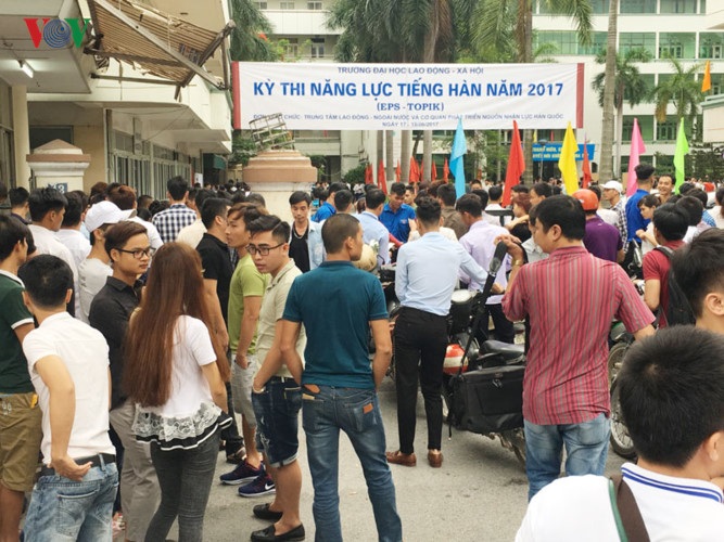 Kỳ thi tiếng Hàn tháng 6/2017: 3.701 lao động đạt yêu cầu - 1
Thí sinh dự Kỳ thi tiếng Hàn 2017