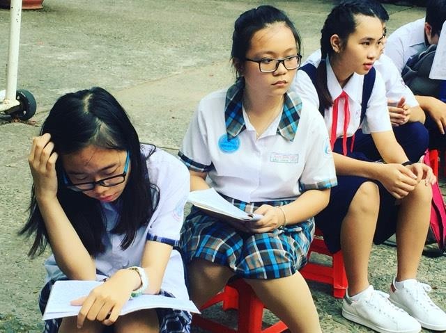 Đề Văn thi vào lớp 10 ở TPHCM: Nhiều đổi mới và khơi gợi cảm hứng sáng tạo - 3 Thí sinh thi vào lớp 10 ở TPHCM. (Ảnh: Hoài Nam)