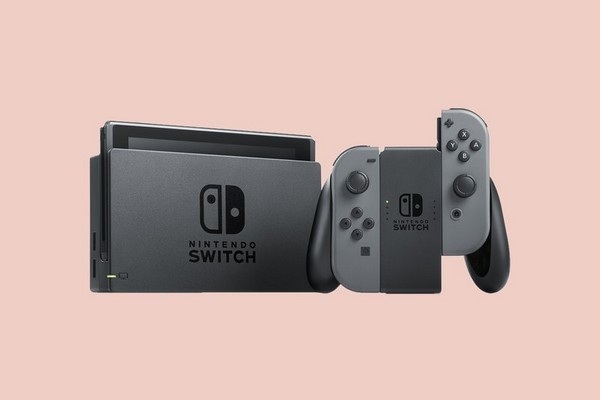 Top 10 thiết bị công nghệ của năm 2017 - Bất ngờ vị trí đầu tiên - 11 1. Máy chơi game Nintendo Switch