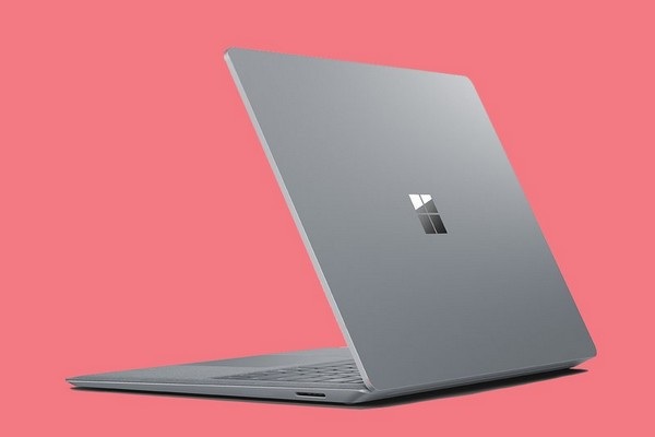 Top 10 thiết bị công nghệ của năm 2017 - Bất ngờ vị trí đầu tiên - 9 3. Máy tính Microsoft Surface Laptop