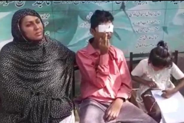 Ông bố giận dữ cắt "của quý" một thiếu niên vì nghi nạn nhân "tòm tem" con gái mình - 1 Ông bố giận dữ cắt "của quý" một thiếu niên vì nghi nạn nhân "tòm tem" con gái mình - 1