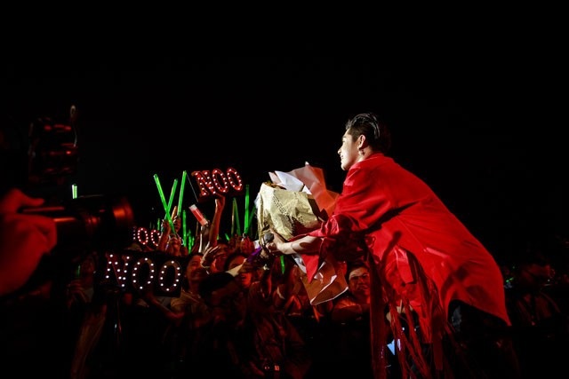 Fan nữ ngất xỉu trong đêm nhạc của Noo Phước Thịnh - 1 Liveshow Noo Phước Thịnh in Hanoi thu hút 20 nghìn khán giả đến theo dõi thông qua các vé miễn phí được qua các kênh học đường và mạng xã hội…