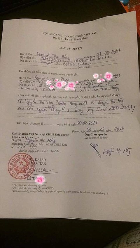Vợ cũ Thành Trung nhận con nuôi đúng ngày chồng cũ ăn hỏi - 1 Thu Phượng công khai tờ giấy uỷ quyền của chị dâu trên trang cá nhân.
