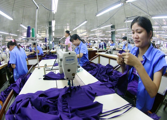 Thủ tướng yêu cầu Bộ Tài chính báo cáo việc "ưu đãi thuế dàn trải, thiếu minh bạch" - 1
Oxfam tính toán, mỗi năm, các nước đang phát triển (bao gồm cả Việt Nam) bị thất thu 100 tỷ USD do hoạt động tránh thuế của các tập đoàn đa quốc gia.