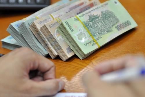 Nóng chuyện "Quý tử" nhà cựu Bộ trưởng đến chuyện tăng thuế xăng dầu - 2 Nóng chuyện "Quý tử" nhà cựu Bộ trưởng đến chuyện tăng thuế xăng dầu - 2