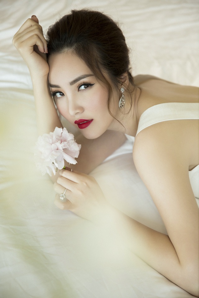 Không ít khán giả khen ngợi Thụy Vân ngày càng đẹp lên trông thấy. Có người còn đặt nghi vấn cô trẻ trung hơn vì sử dụng phương pháp tiêm botox. Tuy nhiên, cô phủ nhận tin đồn này: Tôi chưa bao giờ dám tiêm botox vì e ngại chuyện mình sẽ phụ thuộc vào nó để duy trì nhan sắc. Thay vì sử dụng các biện pháp không an toàn, tôi chọn cách chạy bộ để cơ mặt không bị chảy, đồng thời vóc dáng cũng săn chắc hơn. Ngoài ra, tôi còn dùng liệu pháp tác động bằng mỹ phẩm và những kinh nghiệm làm đẹp riêng mà mình đã tích lũy được qua nhiều năm.