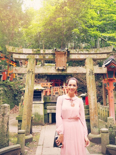 Cũng như Thúy Hằng - Thúy Hạnh có cuộc sống gia đình viên mãn và sự nghiệp thành công khiến nhiều khán giả ngưỡng mộ.