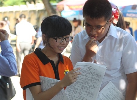 Đề tham khảo Tiếng Anh: Cân bằng kiến thức và kỹ năng ngôn ngữ - 1
Bài thi tiếng Anh được thiết kế dựa trên chủ trương bám sát kiến thức trong bộ sách giáo khoa lớp 12 và có độ khó phù hợp với học sinh.